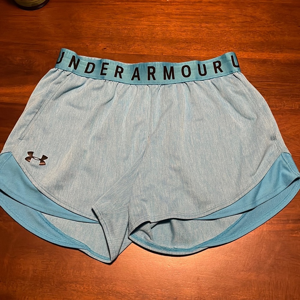 Womens Under Armour S shorts.